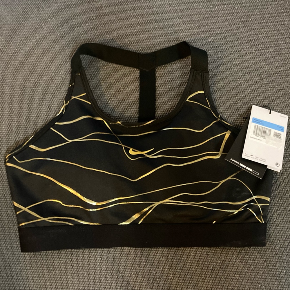 NWT Nike Sports Bra